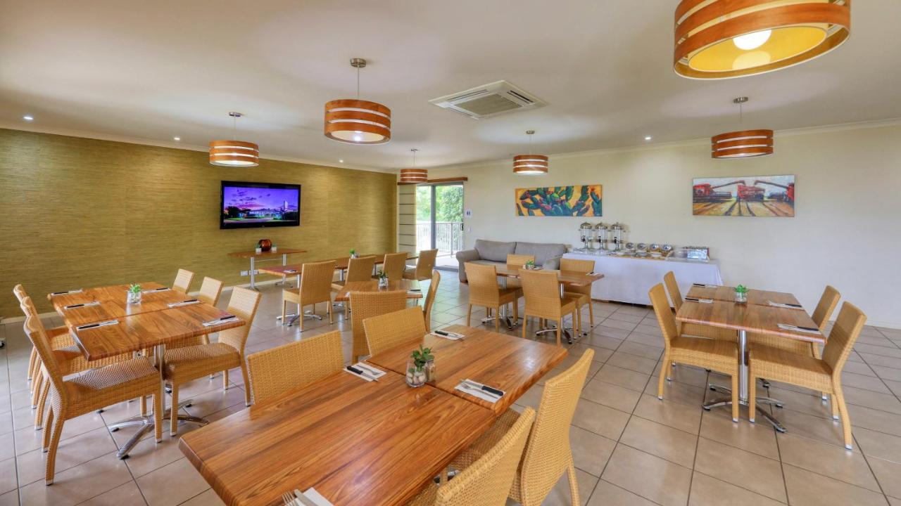 Chinchilla Motor Inn Екстер'єр фото