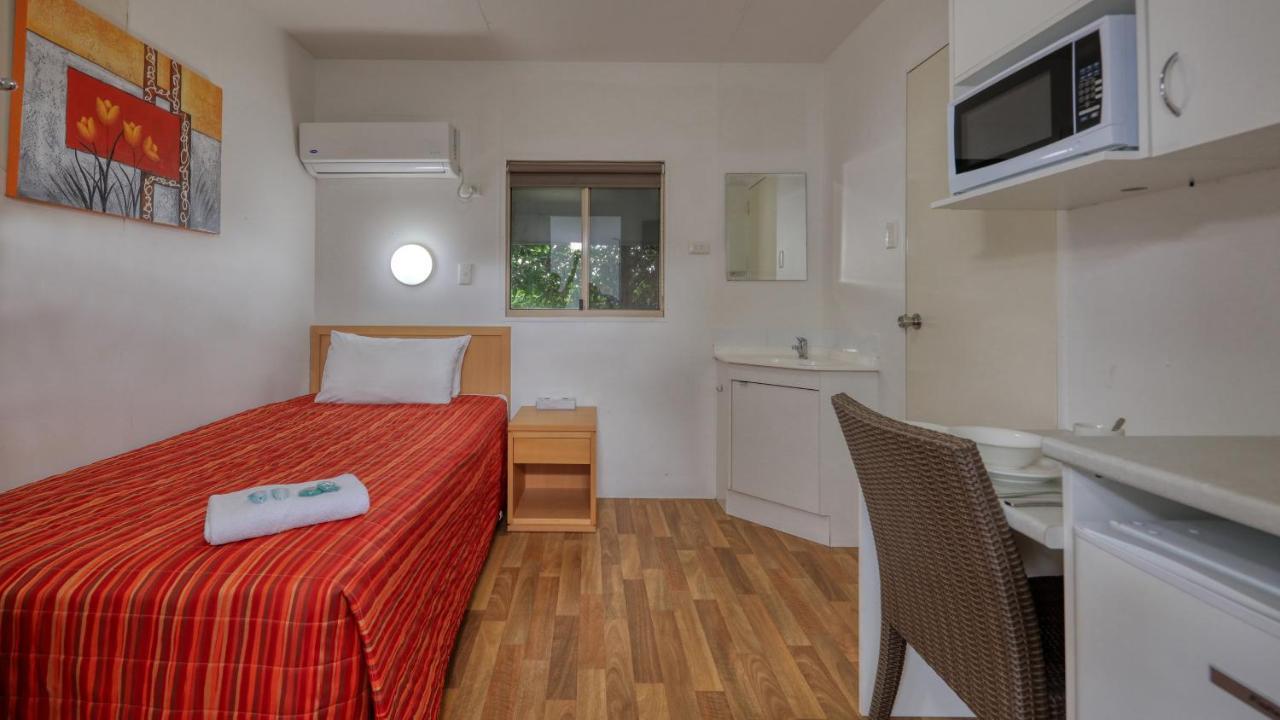 Chinchilla Motor Inn Екстер'єр фото