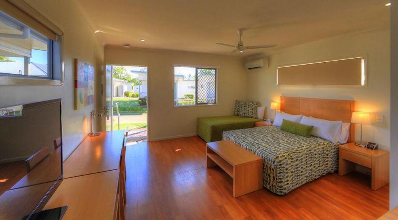 Chinchilla Motor Inn Екстер'єр фото