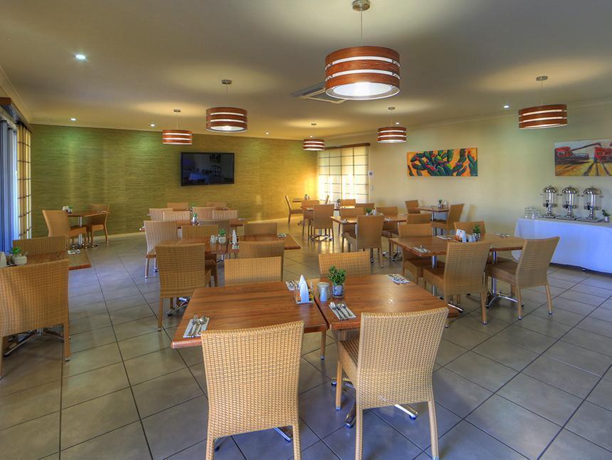 Chinchilla Motor Inn Екстер'єр фото